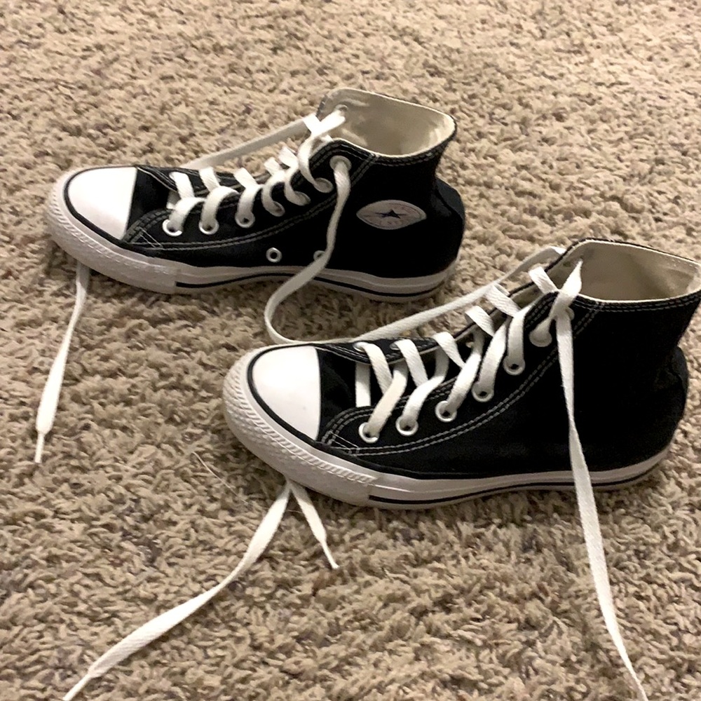 Black converse size 6
